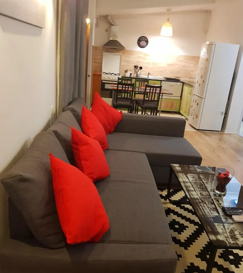 Modern Apartment With Pool In North Bucharest Cretuleasca