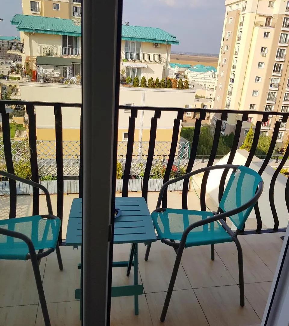 Modern Apartment With Pool In North Bucharest Cretuleasca