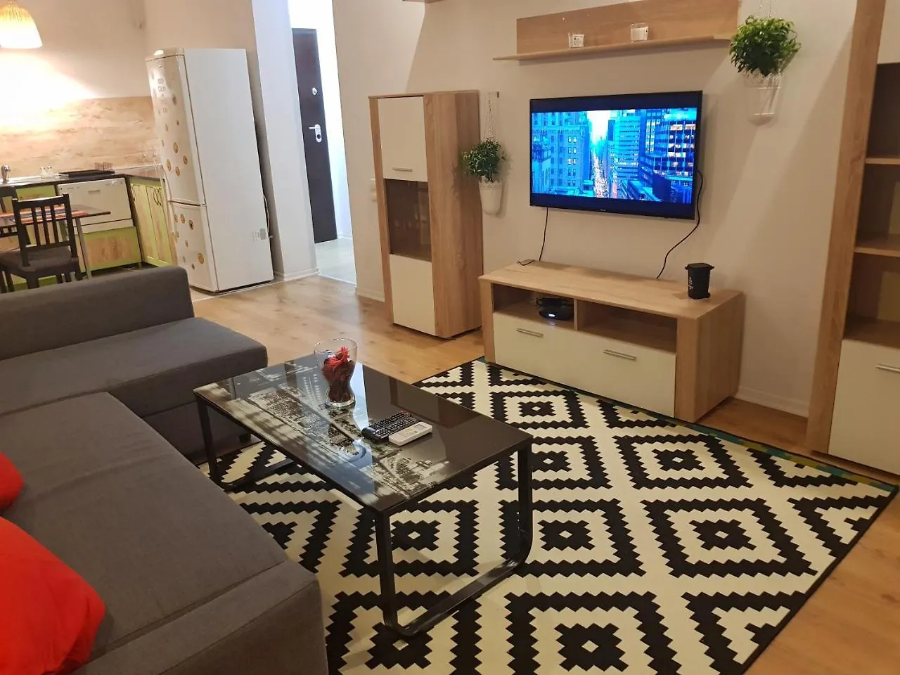 Modern Apartment With Pool In North Bucharest Cretuleasca 0*,