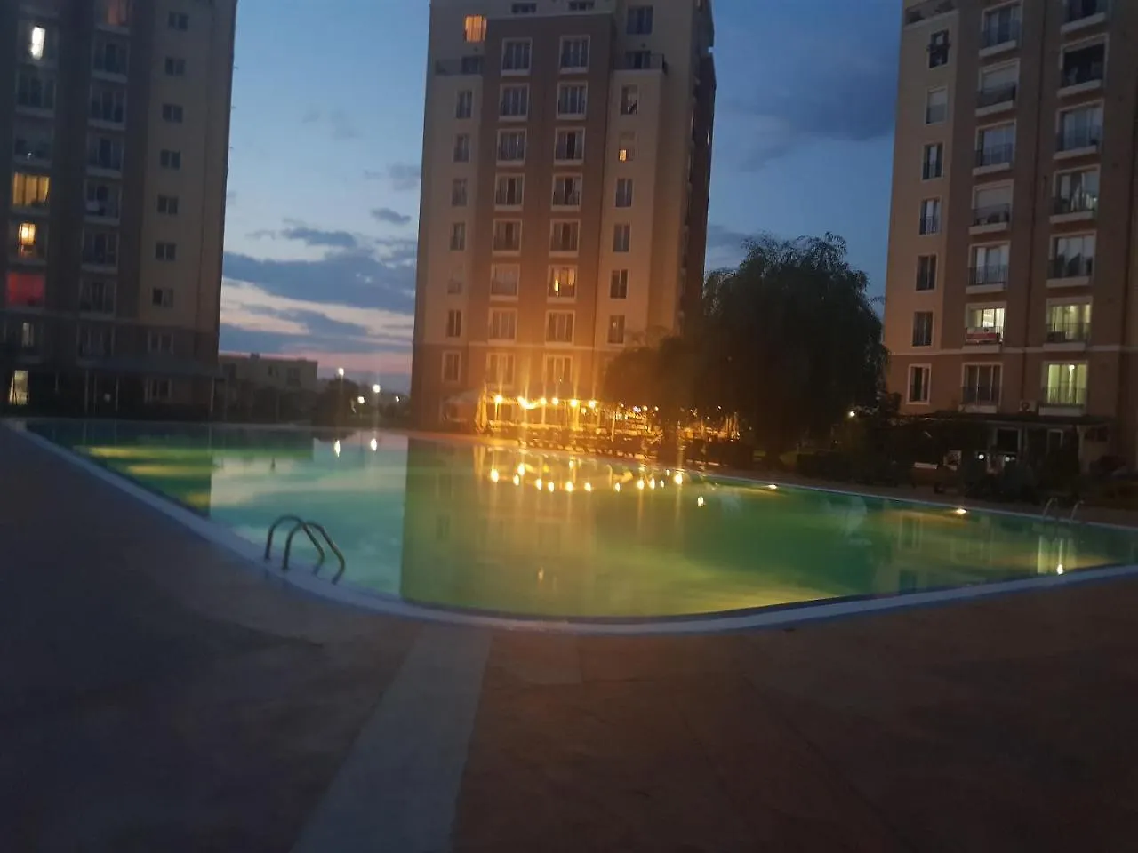 Modern Apartment With Pool In North Bucharest Cretuleasca Romania